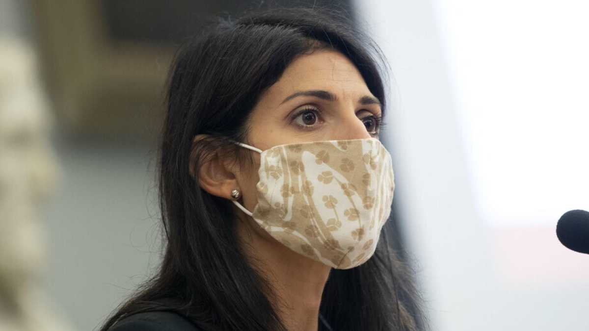 Immagine di Covid in Campidoglio, positivo il capo di gabinetto della Raggi (che è in autoisolamento)