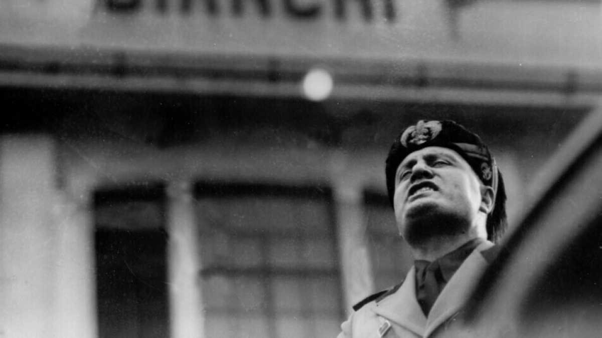 Immagine di Mussolini, oltre lo squadrismo