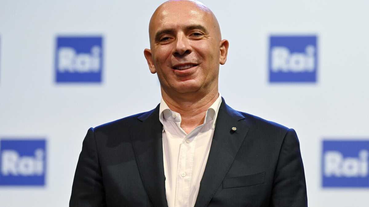 Immagine di Salini ha capito che in Rai è finita: "Che silenzio quando cammino nei corridoi"