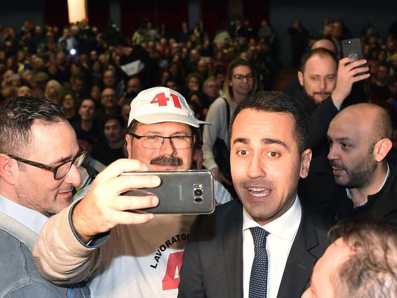 Di Maio fa festa a Matera per le comunali. Ma il M5s alle amministrative ha preso il 6%