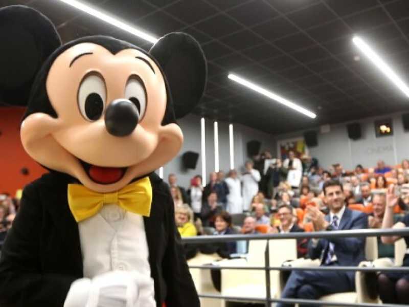 Un pezzo di classe dirigente, politica e intellettuale, è convinto che Topolino sia una scemenza, un fumetto per ragazzini che non hanno voglia di studiare