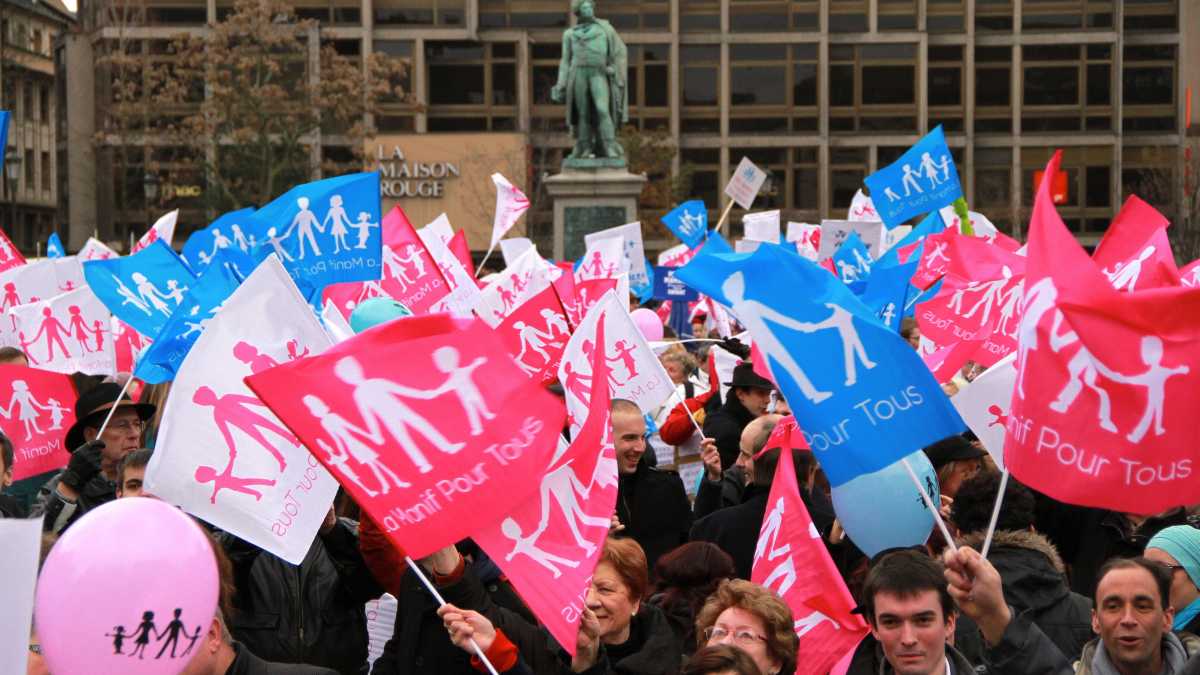 Immagine di Liberté, ma non per te. Giurista della Sorbona critica le nozze gay: indagato