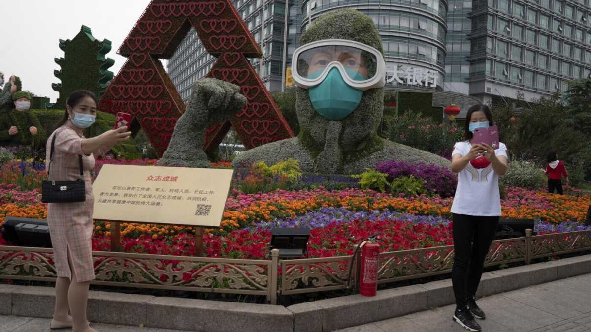 Immagine di Discoteche, ristoranti, feste. Davvero la Cina è ormai Covid-free?