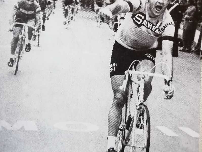 La maglia rosa smarrita. Parla Dino Zandegù