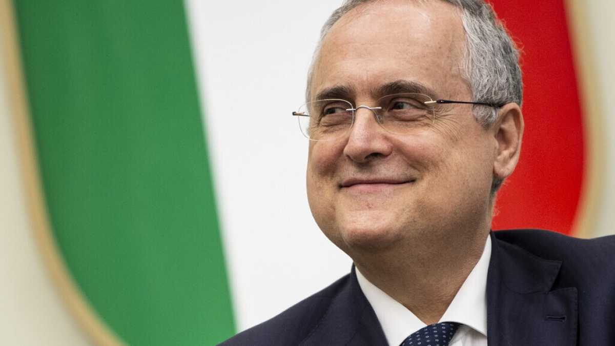 Immagine di Lotito senatore, allarme tra i giallorossi. "Fa calciomercato tra di noi"