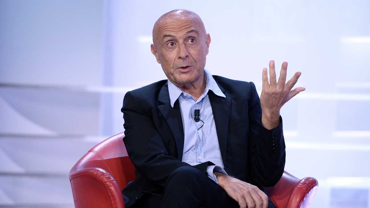 Immagine di Sui pescatori sequestrati in Libia lasciate stare Minniti