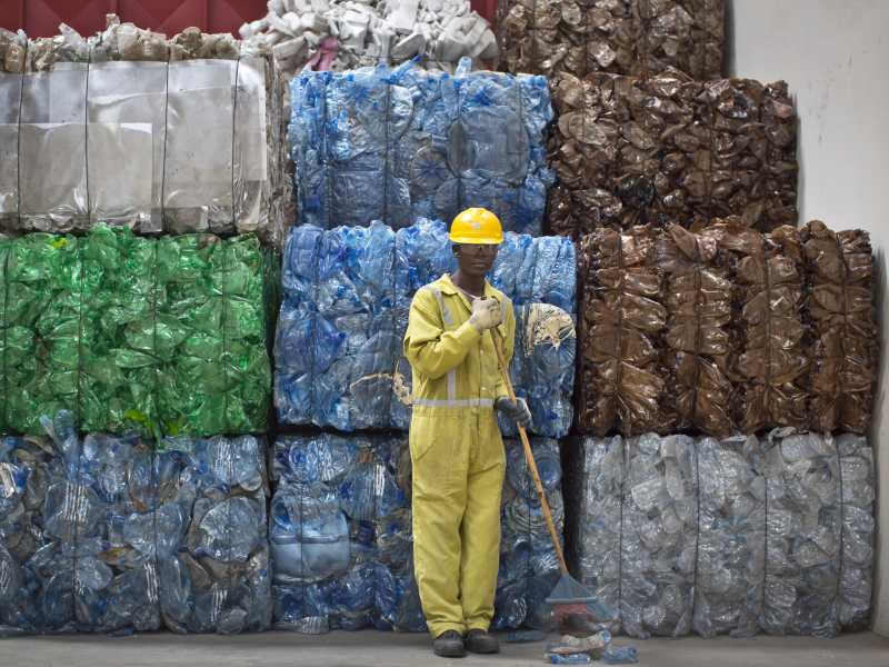Greta e l’odiatissima plastica che ci salverà dal virus del secolo