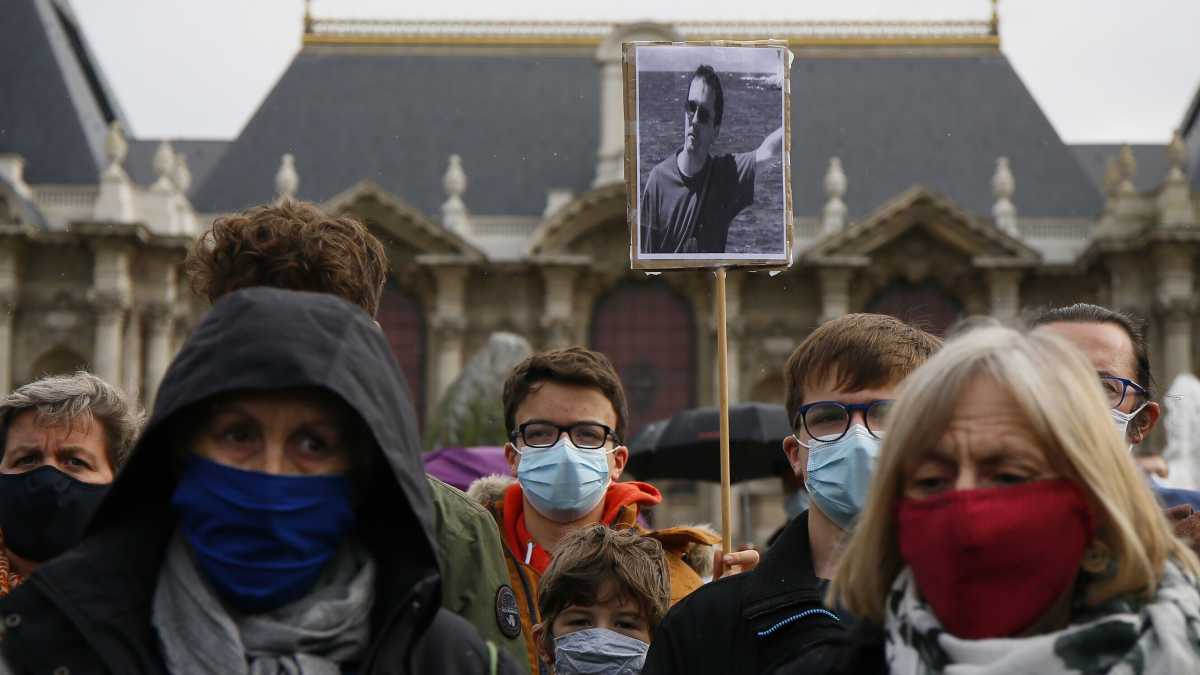 Immagine di "Non ci fate paura. Siamo la Francia". Così Parigi reagisce all'uccisione di Samuel Paty