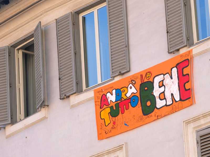 Retoridemia. Urge un vaccino anche contro la retorica
