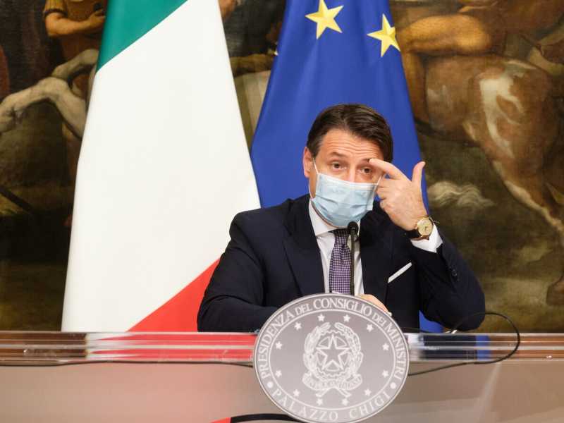 L'oscillare del premier attorno all'idea della "ulteriore stretta"