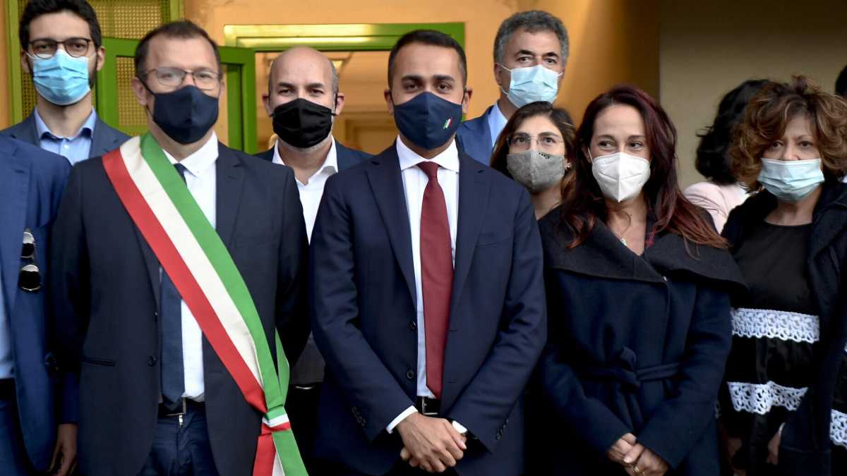Immagine di Ora il M5s sdogana anche i condannati nelle giunte a cinque stelle