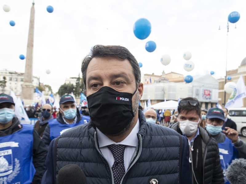 La pandemia a Milano scompiglia i piani di Salvini