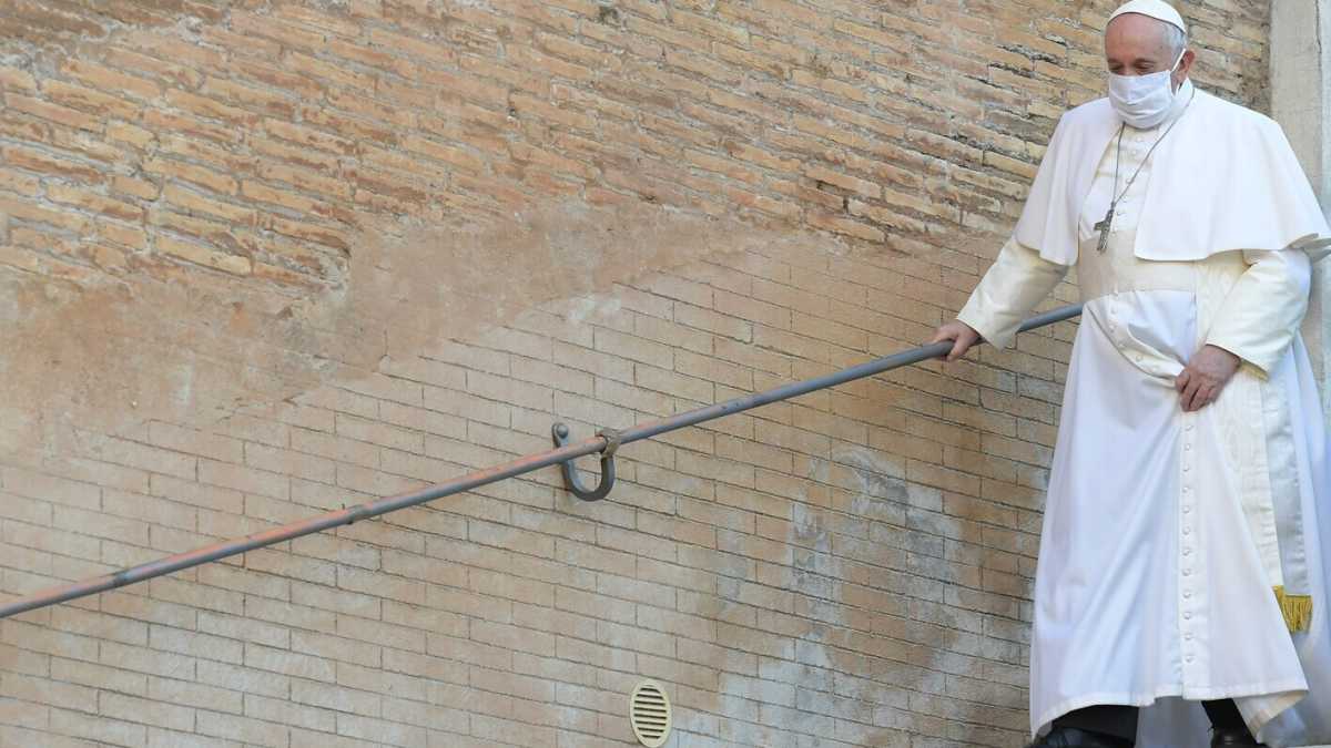 Immagine di Una dimissione papale dalla libertà