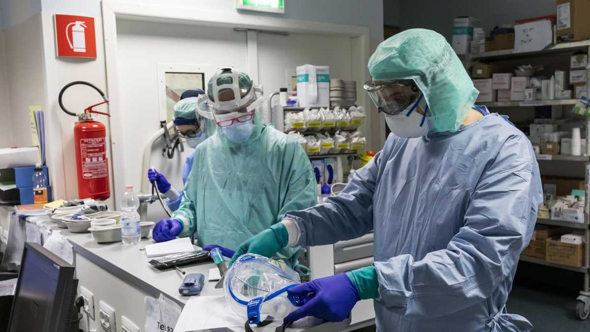 Immagine di Il virus dell’annuncite sui farmaci anti Covid