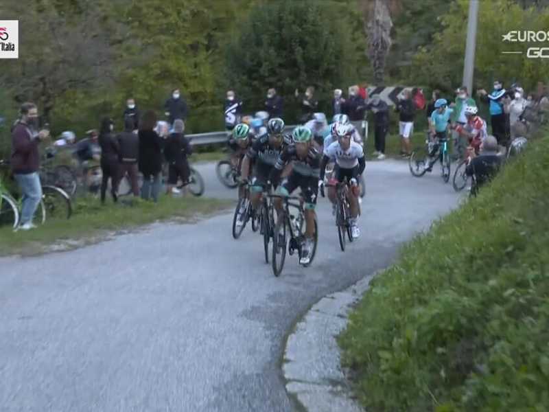 Applaudire il Giro d'Italia. Pellaud e la libertà del ciclismo