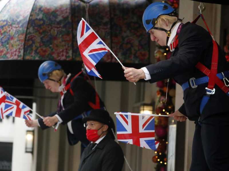 C'è una rivolta dentro ai Tory sui pasti gratuiti nelle scuole