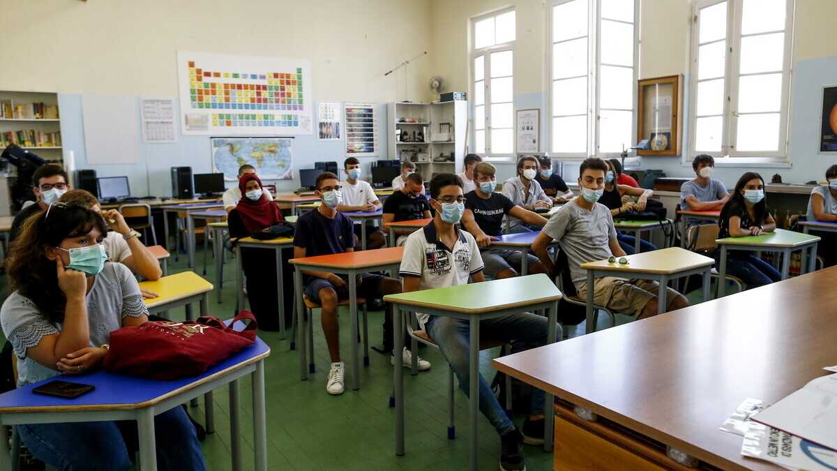 Immagine di Se sarà lockdown, salviamo le scuole. Gay e libertà, ci scrive Scalfarotto