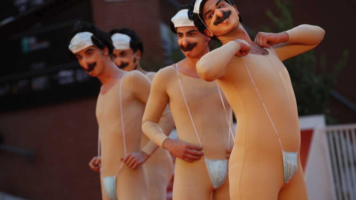 Immagine di Borat e la galleria delle distorsioni che non fa più arrabbiare il Kazakistan