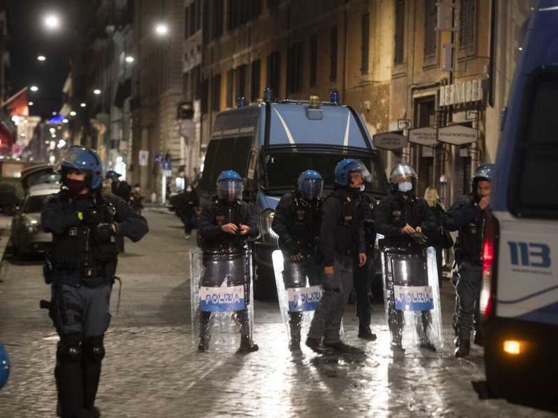 "Scontri in piazza, non serve l'esercito. Ora da Salvini e Meloni serve buonsenso"