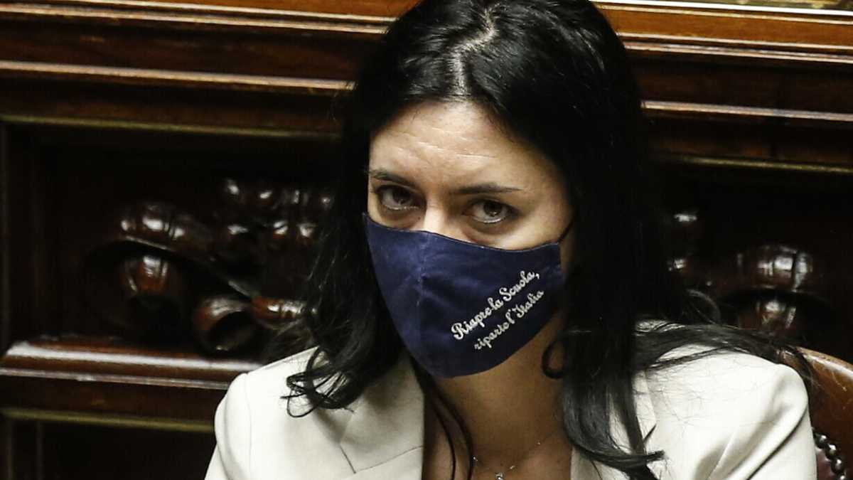 Immagine di La chiusura delle scuole in Puglia fa litigare tutto il governo