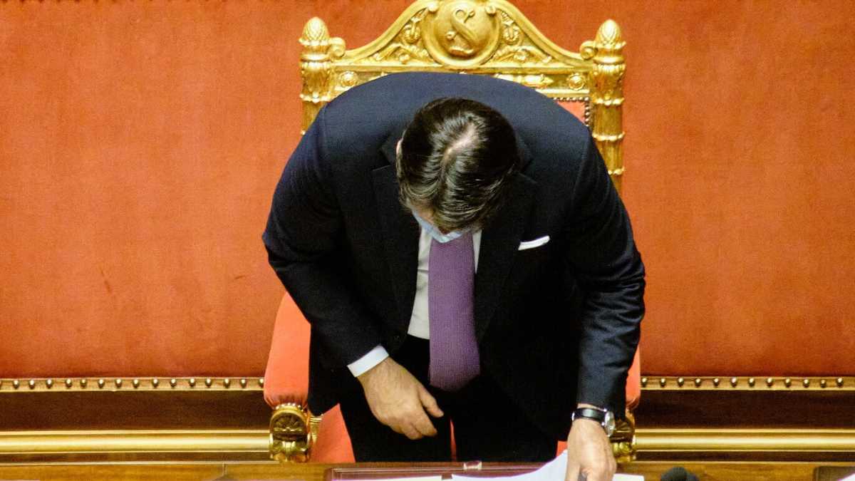 Immagine di Conte: "Il blocco dei licenziamenti viene prolungato fino a fine marzo"