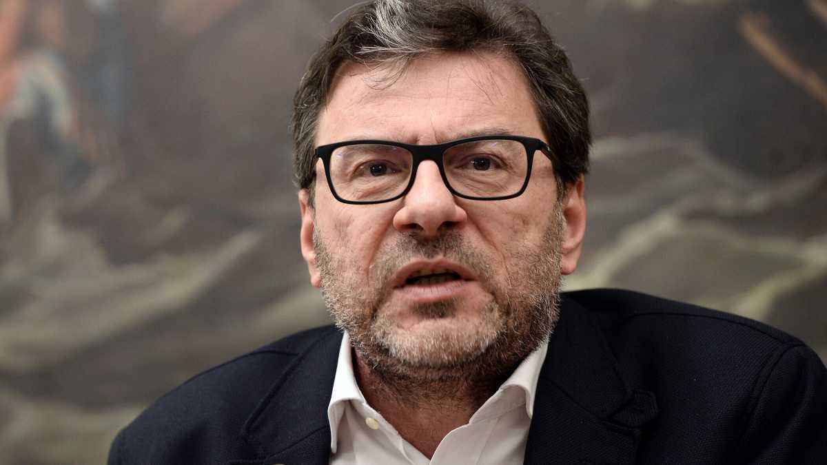 Immagine di “Il mondo è cambiato, deve cambiare anche il centrodestra”. Parla Giorgetti
