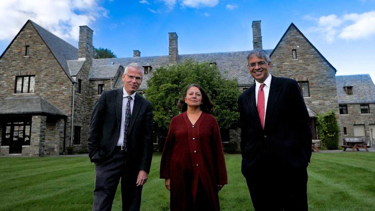 Immagine di I ribelli del Covid. Due professoroni di Stanford e Harvard contro il lockdown
