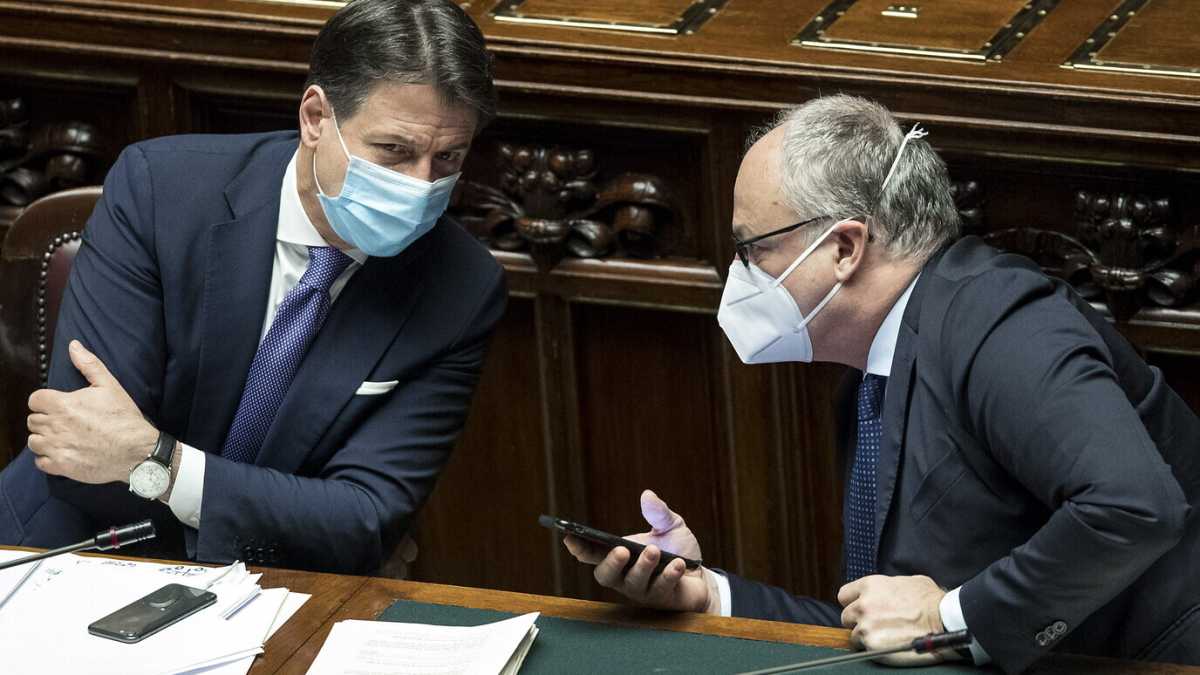 Immagine di Il nuovo dpcm tra il mezzo lockdown di Conte e la caccia al "tesoretto" di Gualtieri