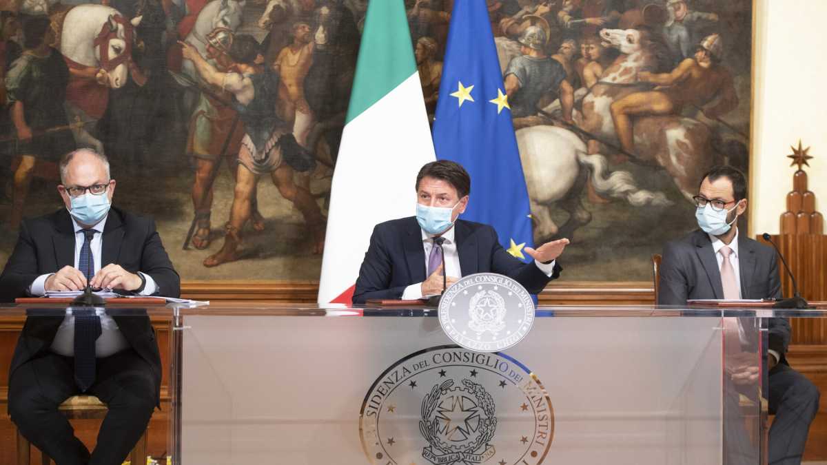 Immagine di Covid e ristori. Così il fattore "conti pubblici" ispira le chiusure differenziate