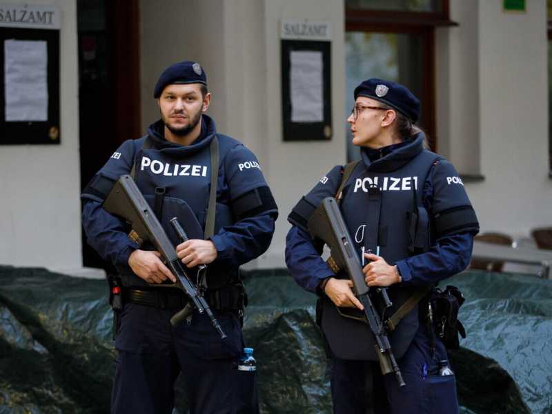 La democrazia aperta, gli obiettivi del terrorismo e i nuovi supplenti dell'America