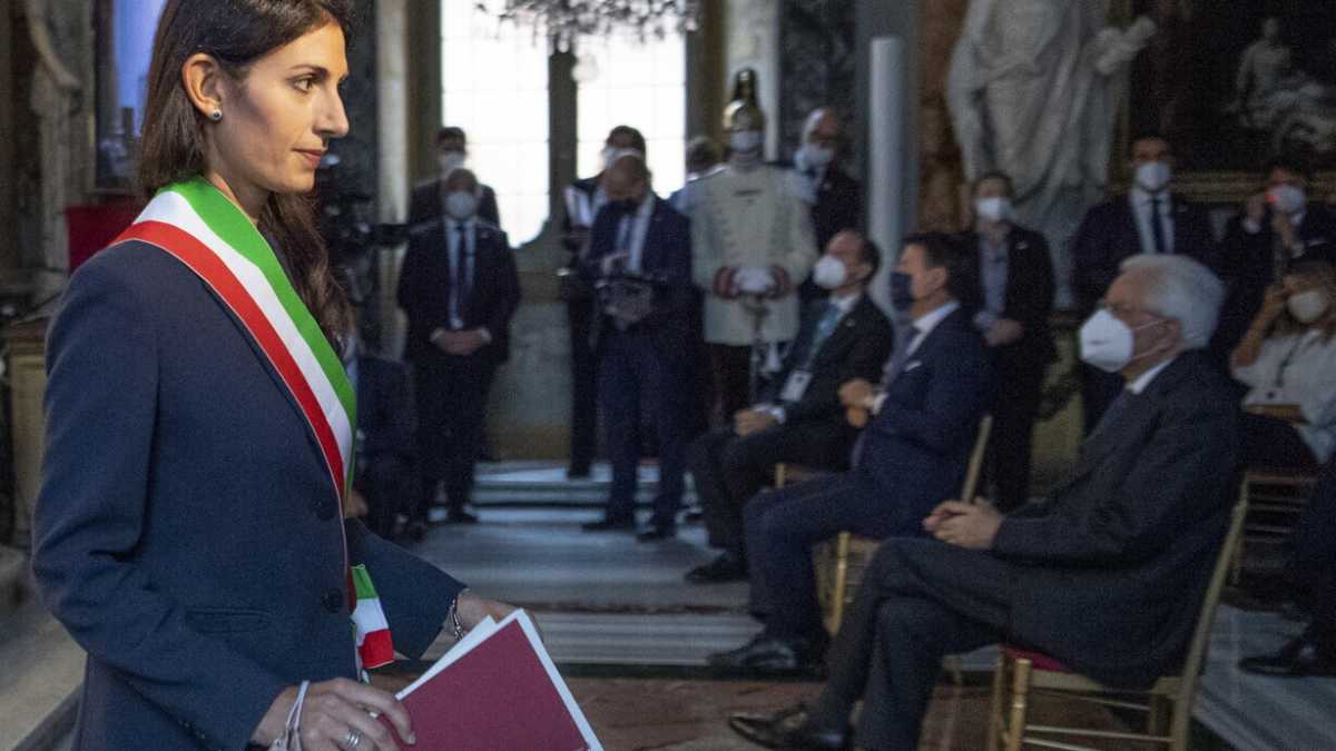Immagine di Lo schiaffo e la pezza. Raggi "dimenticata" alla prima riunione per il Giubileo 2025