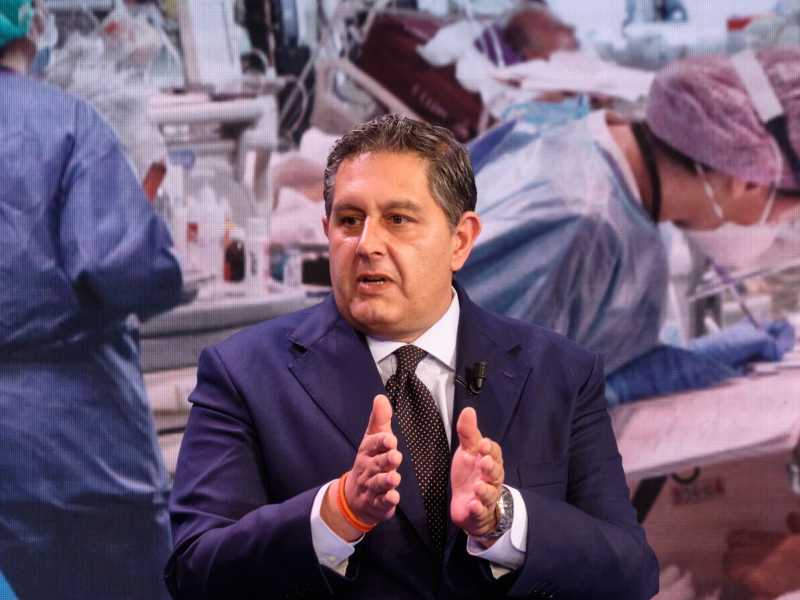 Toti non molla e spiega perché serve un piano per proteggere gli anziani