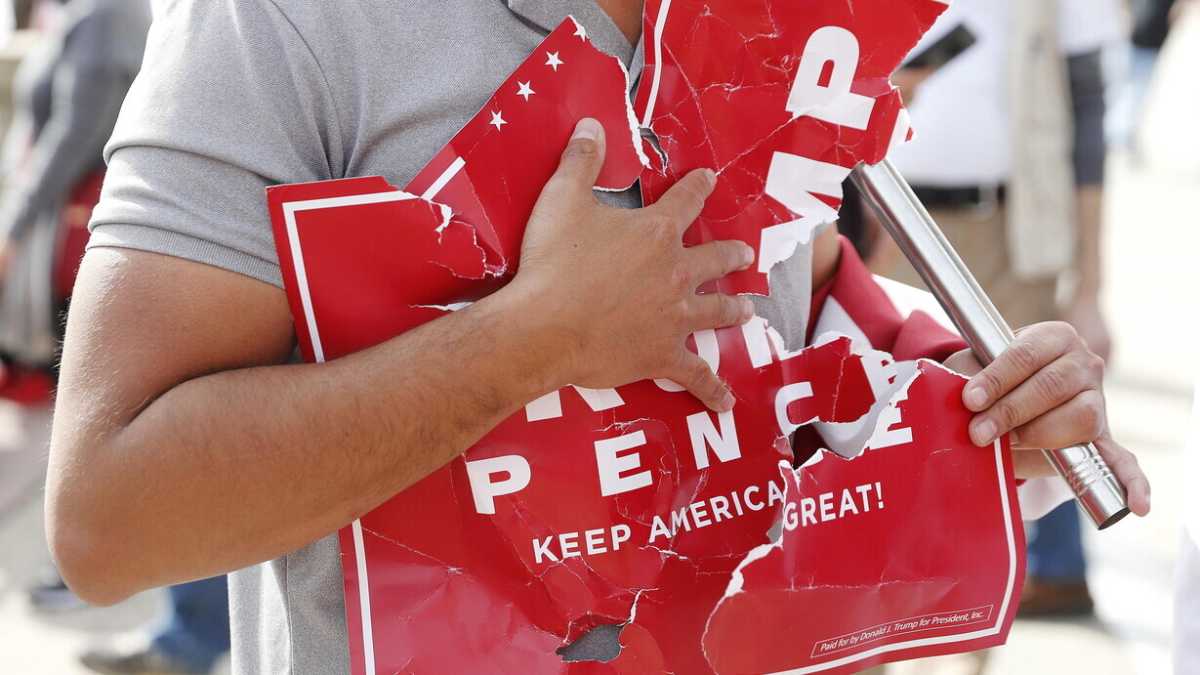 Immagine di Osservare lo show democratico americano e rivalutare il sistema politico italiano