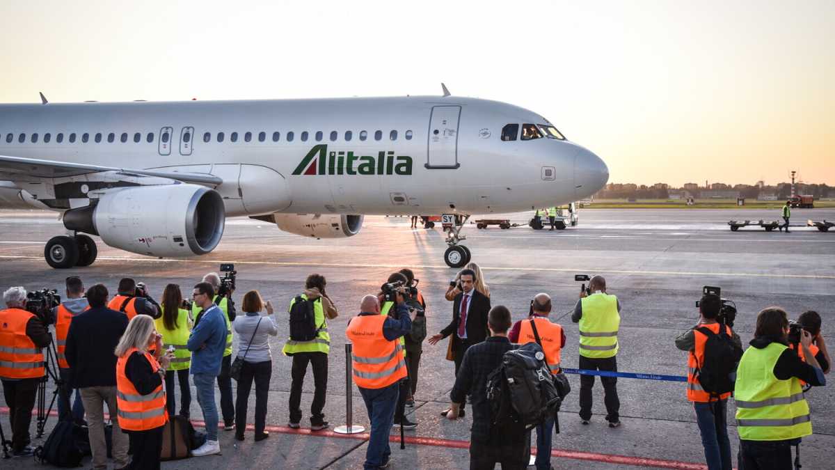 Immagine di Un altro anno di cassa integrazione speciale per Alitalia? Meglio di no