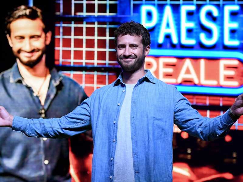 Edoardo Ferrario &egrave; nato a Roma nel 1987. E&rsquo; autore e protagonista di &ldquo;Paese reale&rdquo; su Rai Play (foto Ansa) &nbsp;<br />