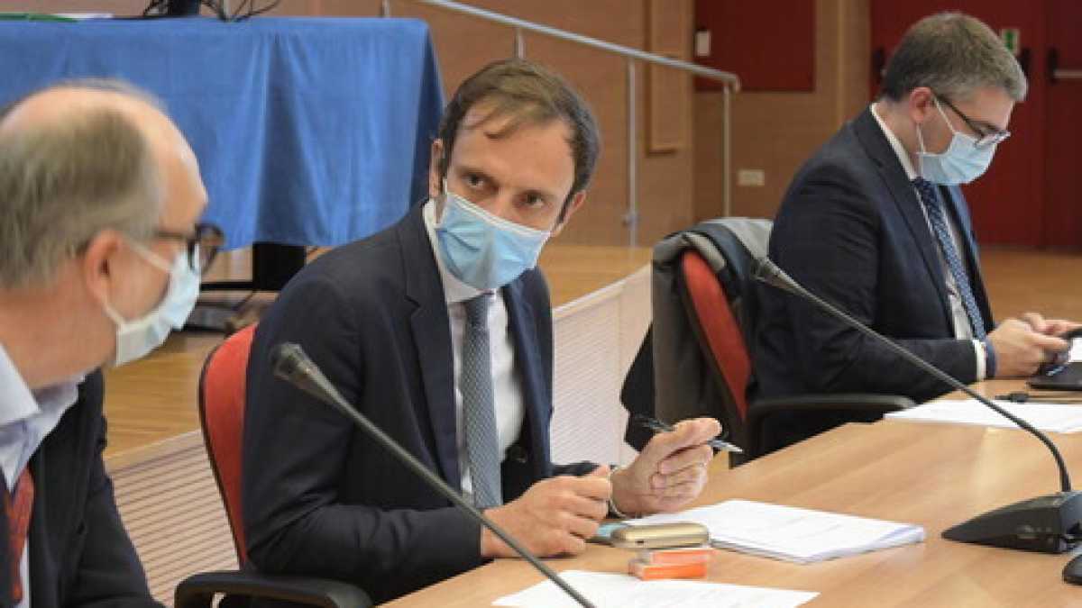 Immagine di Covid, il governatore leghista Fedriga: "Conte ci ascolti, copi il modello Merkel"