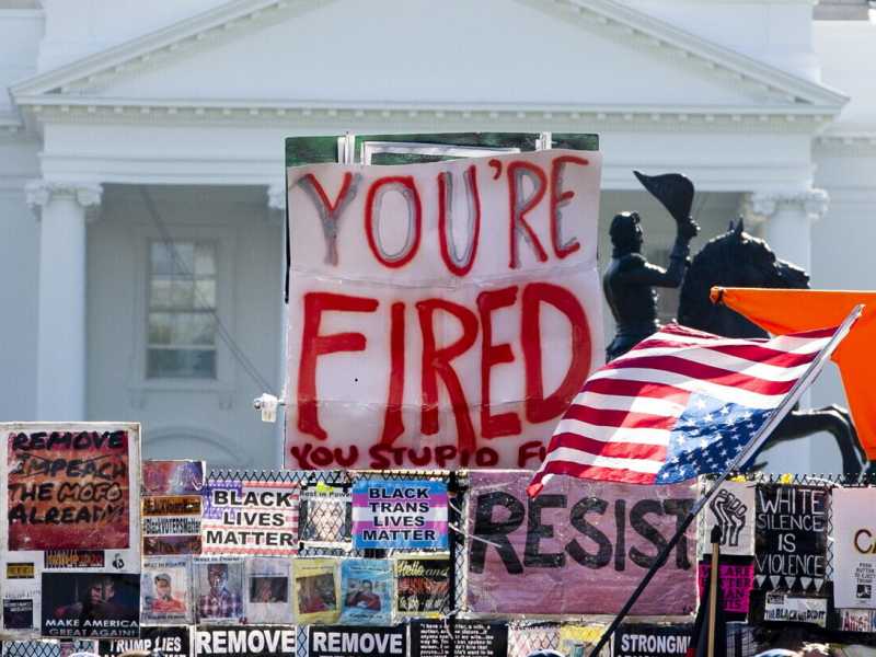 Il dopo Trump e tutti i pozzi avvelenati in quattro anni di dibattito pubblico intossicato
