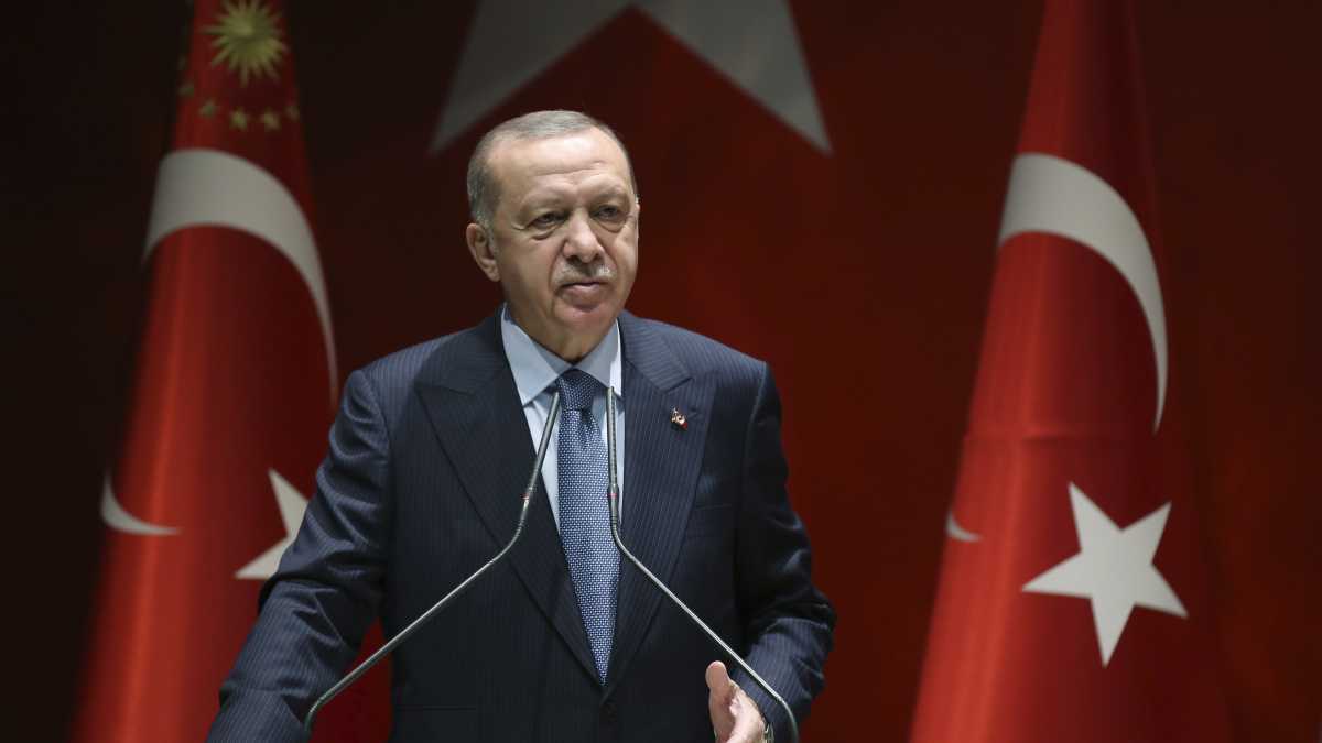 Immagine di Dimissioni e fratture nell'Akp di Erdogan