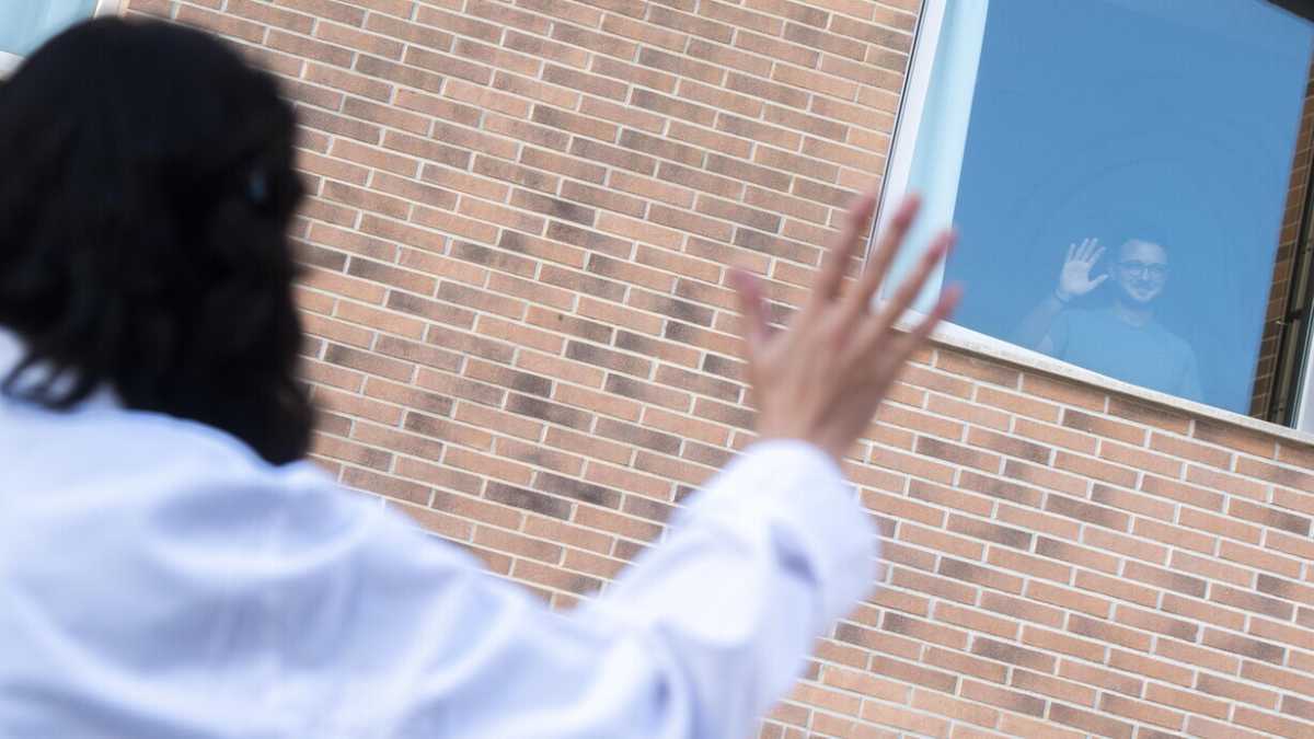 Immagine di Da quando c'è il Covid, l'uomo è ridotto alla sua malattia