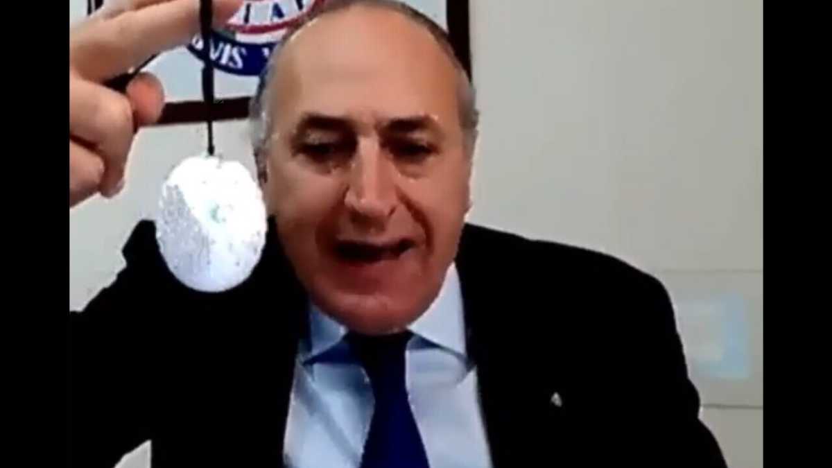 Immagine di Squadra di polizia anti Covid