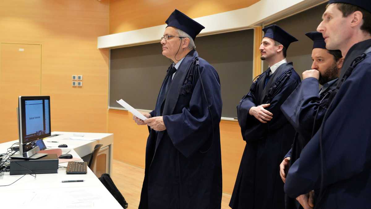 Immagine di Covid universitario