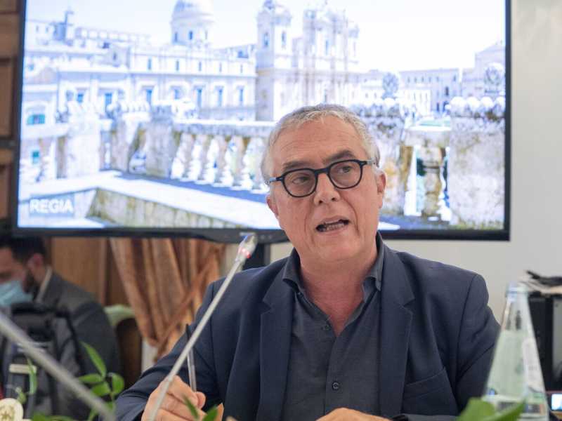 "Milano è sospesa, senza il coraggio di decidere del suo futuro", ci dice Boeri