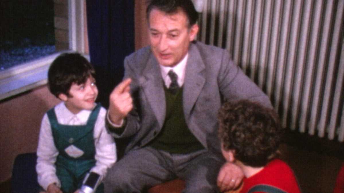Immagine di L’eccezionalità di Gianni Rodari sbiadisce parecchio se la si cerca nei libri