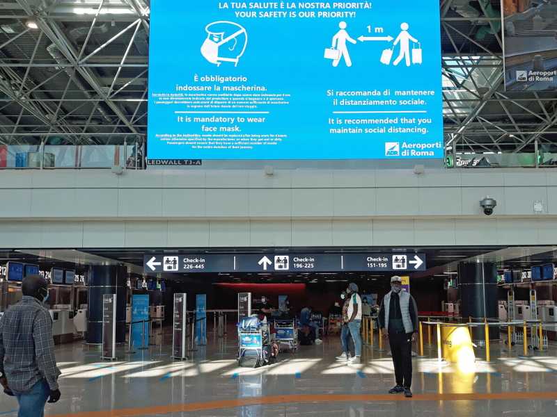 Aeroporti deserti. La sfida dei voli Covid free