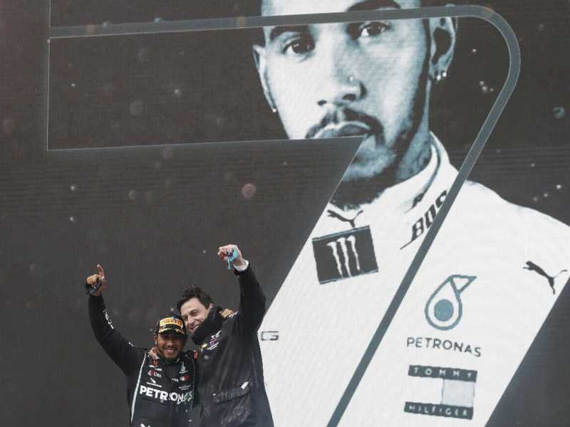 Lewis Hamilton vice il Gran Premio di Istambul (Foto Ansa)&nbsp;<br />
