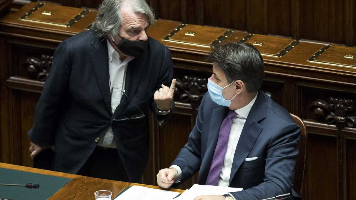 Immagine di Zinga, il Cav., e le complicate manovre politiche intorno alla legge di Bilancio