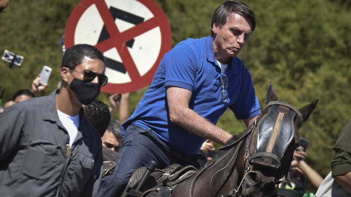 Immagine di Gli orfani del trumpismo perdono. Bolsonaro sconfitto alle municipali