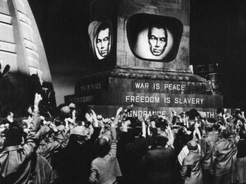Nel 2000 non sorge il sole (1984) &egrave; un film del 1956 diretto da Michael Anderson, ispirato al romanzo di fantascienza distopica 1984 di George Orwell&nbsp;<br />