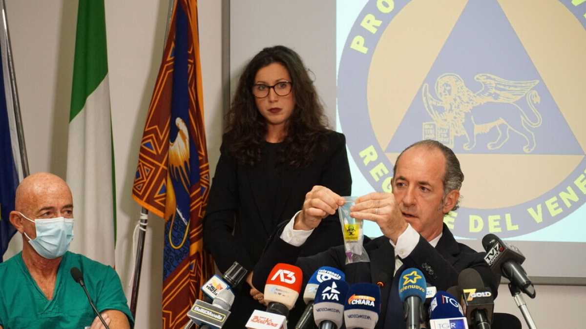 Immagine di Officina Zaia: perché il Veneto è sempre avanti sulla sperimentazione dei tamponi