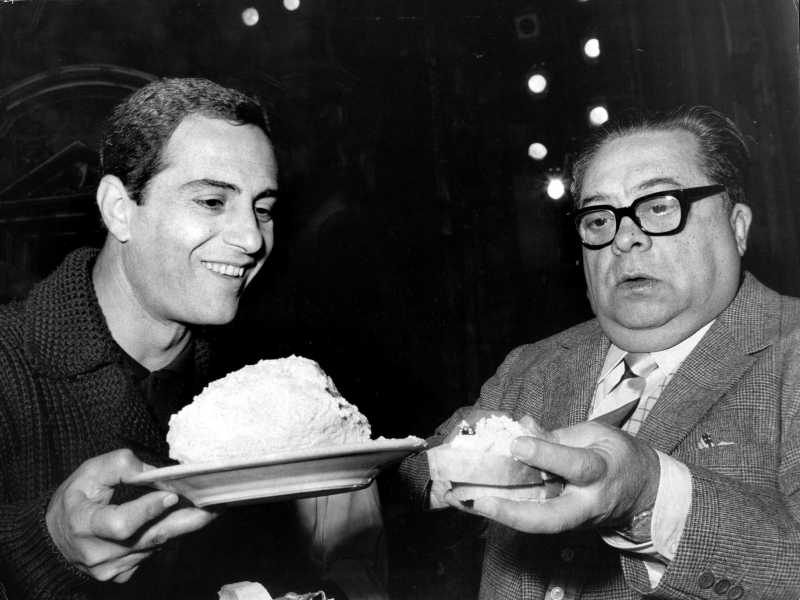 Nino Manfredi con Aldo Fabrizi (foto LaPresse)